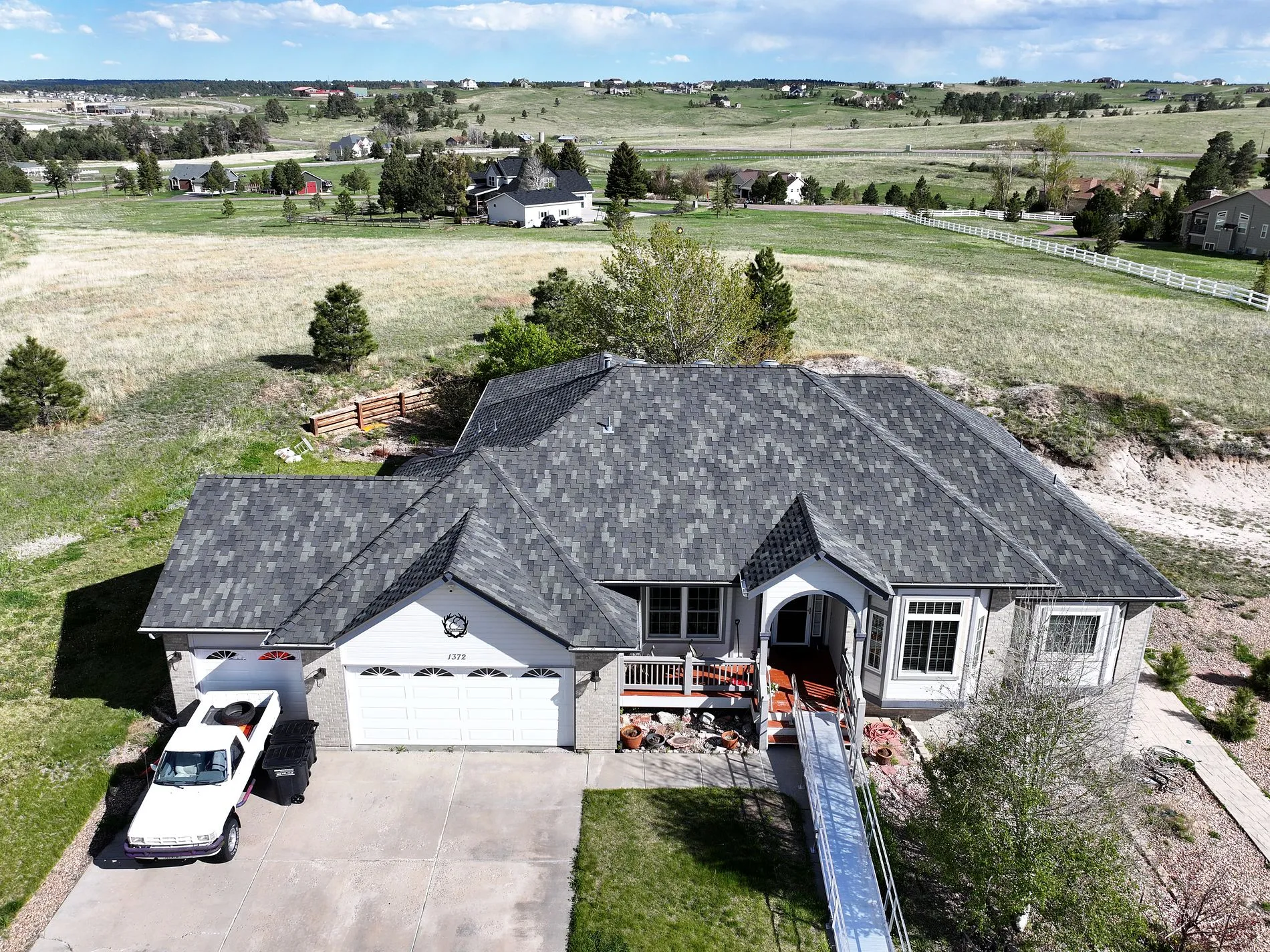 Residential designer shingle detail